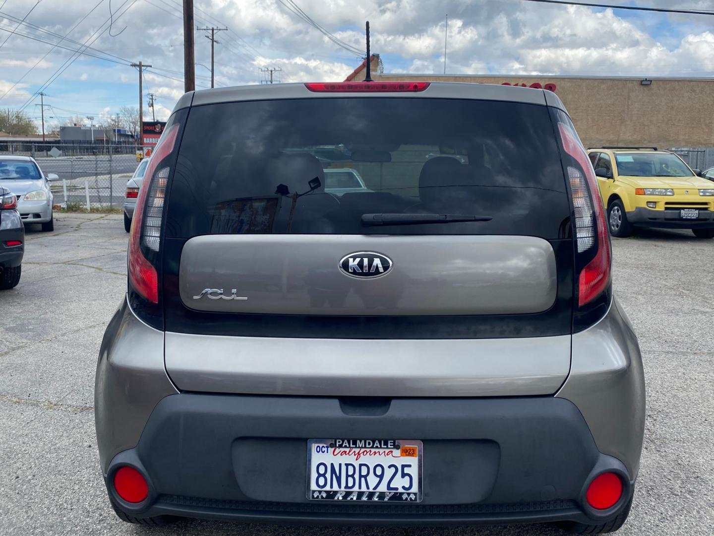 2015 /BLK/GREY Kia Soul (KNDJN2A28F7) , AUTOMATIC transmission, located at 44356 Date Ave., Lancaster, CA, 93534, (661) 945-6555, 34.688919, -118.139374 - Photo#1